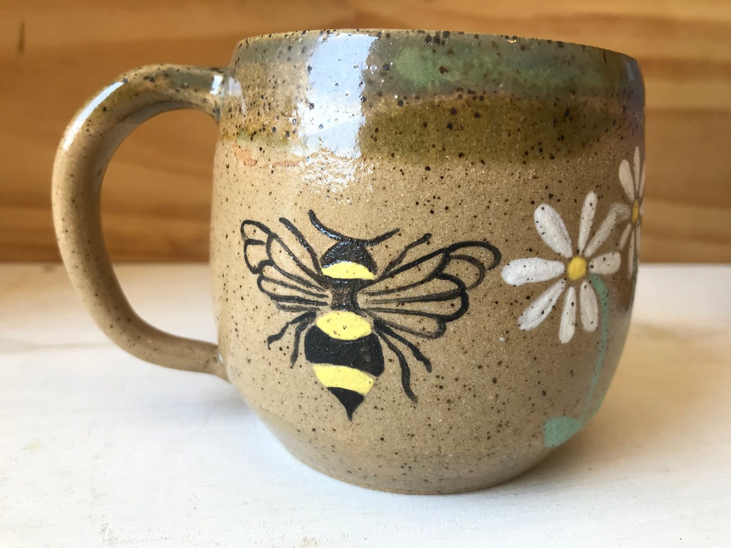 Bee mug